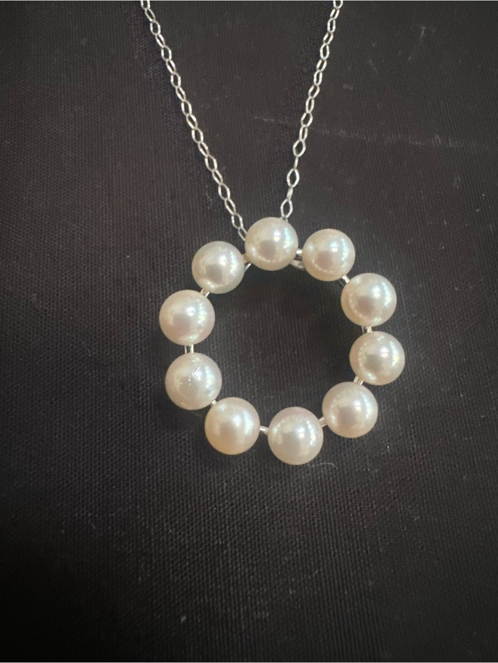 Delicate Pearl Circle Pendant Necklace - White